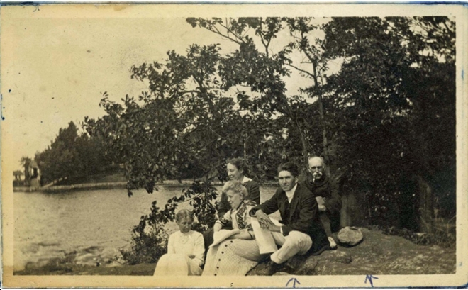 The Townsend Family on Cherry Island.  Courtesy Laura Bell. LTIArchives