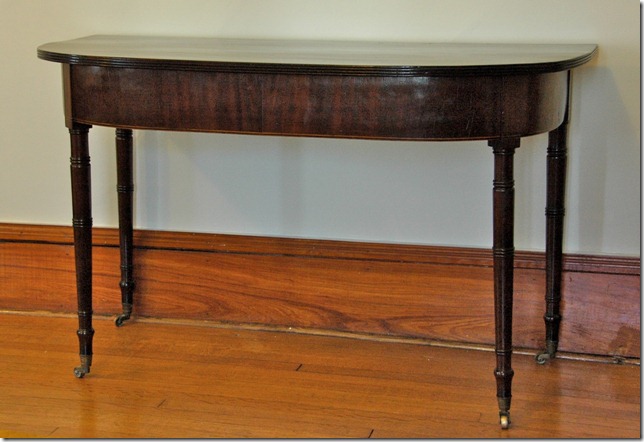Mahogany Dining Table, Nova Scotia,c. 1840. Artouch, Gananoque, ON Mahogany Dining Table, Nova Scotia,c. 1840. Artouch, Gananoque, ON