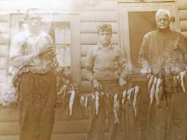 Joe (left)with some of the family and today‘s catch!