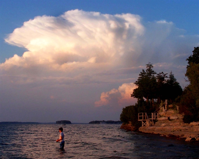 Art Pundt captures a late afternoon cloud bank. 