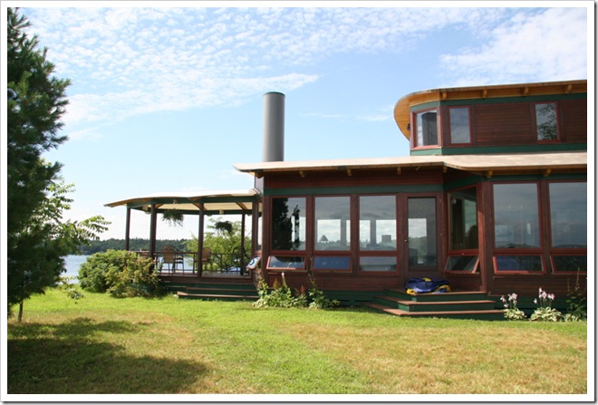 Side view, Hub Island