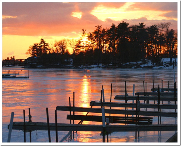 Christmas Sunset, © Lillian Cooledge, 1000 Island Images